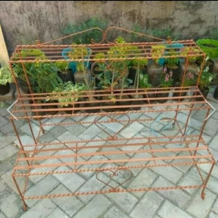 Rak Tanaman - Rak Besi Susun 3 Untuk Tanaman Hias