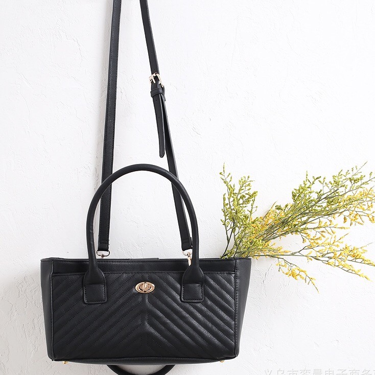 Blanco Medium Black Office handbag - Woman Shoulderbag - Tas Kerja wanita hitam Ori - Tas Bahu