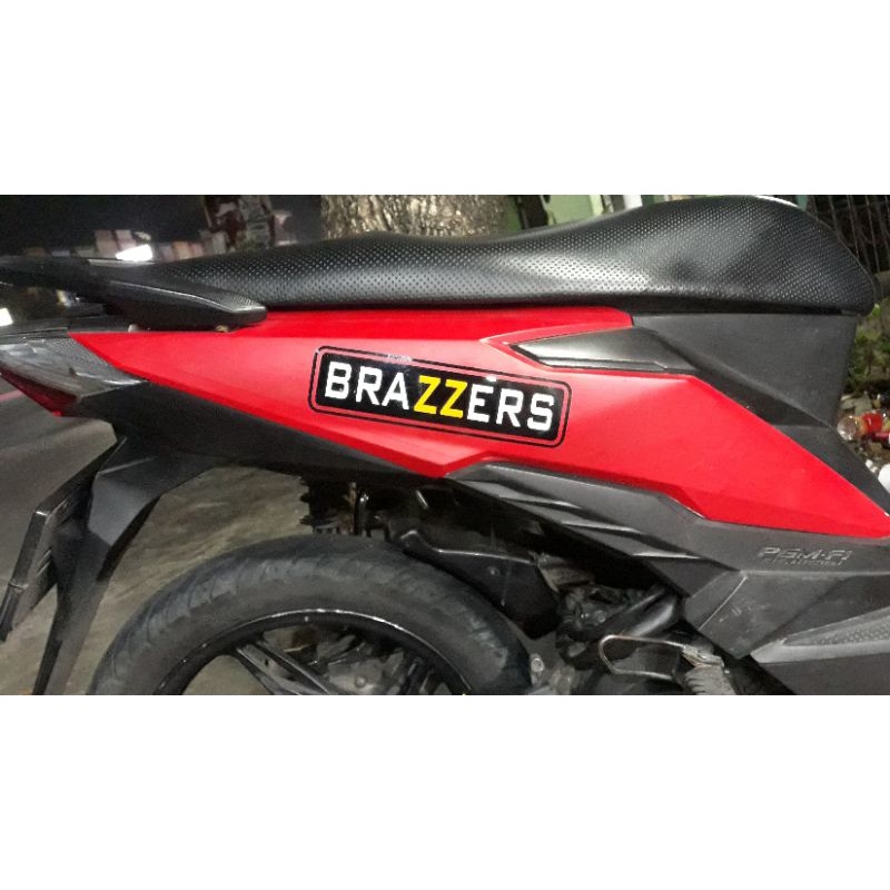 STIKER MOTOR BRAZZERS BODY motor Beat, yamaha Mio.