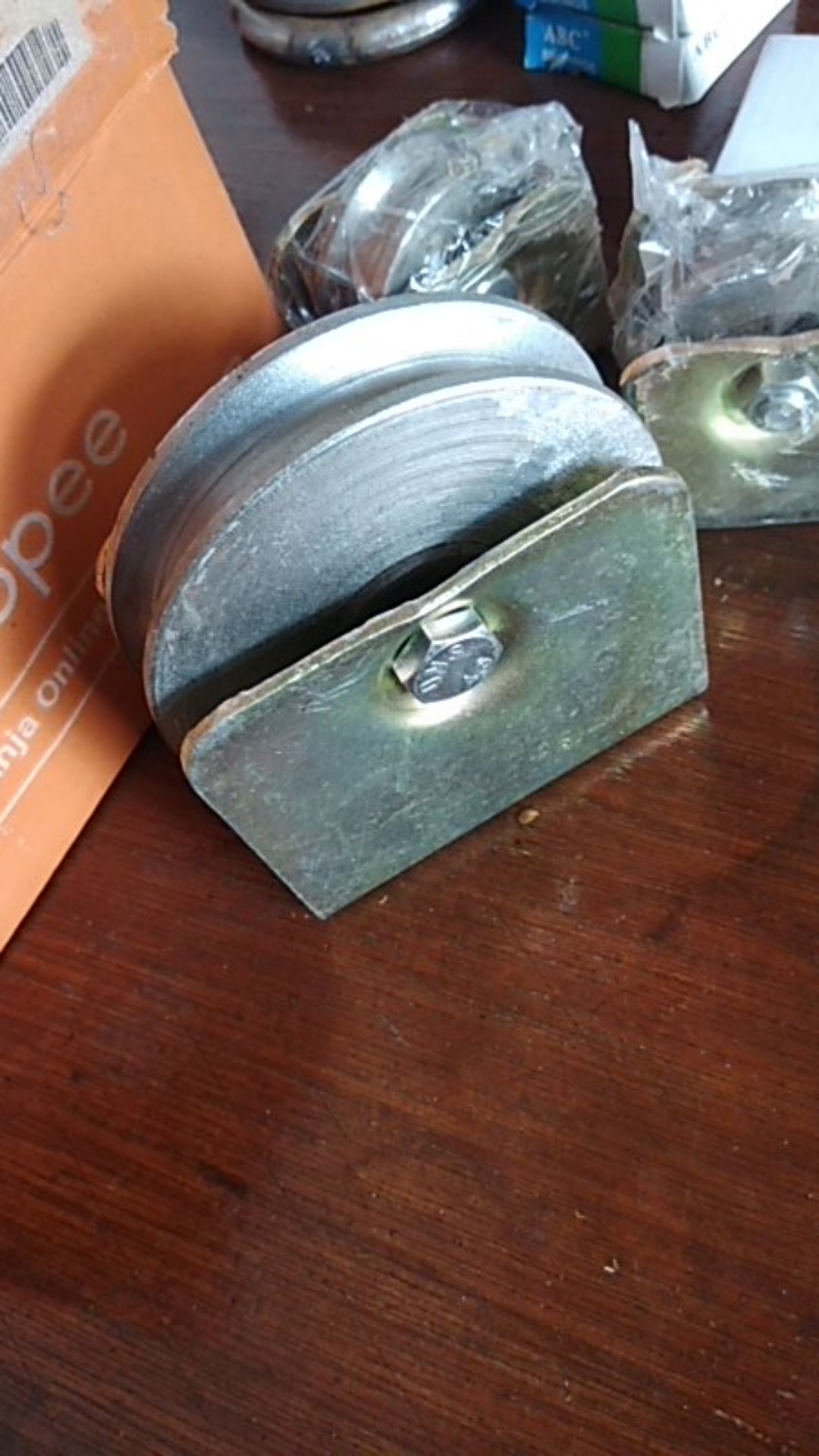 Roda Pagar Roda Bubut Roda Pintu Gerbang Roda Besi Kuwalitas Super 10cm Rell Behel