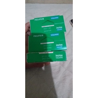 kertas instax square 50 lembar expired