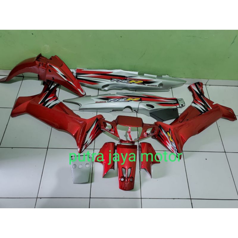body halus fiz r satu set warna merah silver