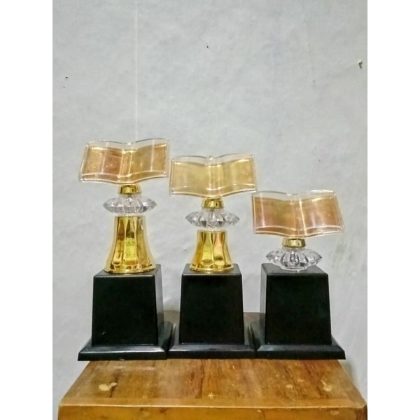 Piala Set MTQ Kristal 212 K-24