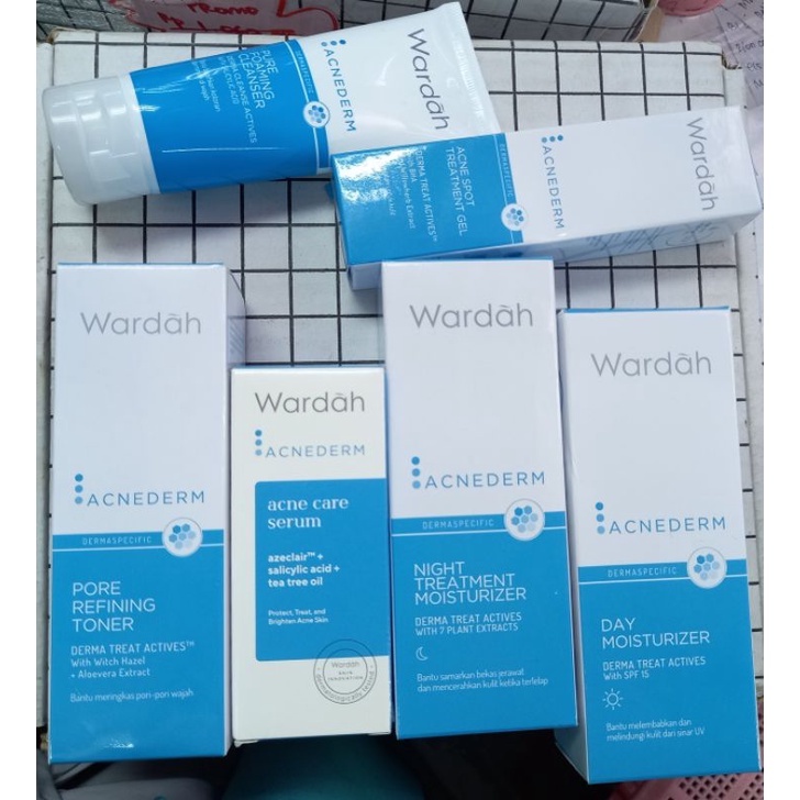 WARDAH PAKET ACNEDERM SERIES ( FREE SPF 30 )