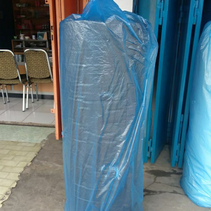 

Bubble wrap roll 125 x 50 meter hitam