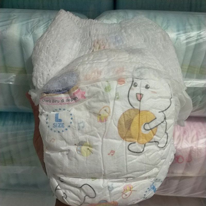 Mamypoko ekstra dry M32