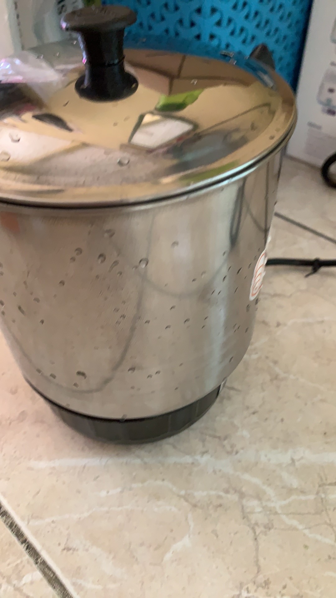 Q2 8014 Mug Elektrik 14 Cm / 1.4 Lt  Mug Listrik  Electric Heating Cup - Mug Teko Piknik / Traveling