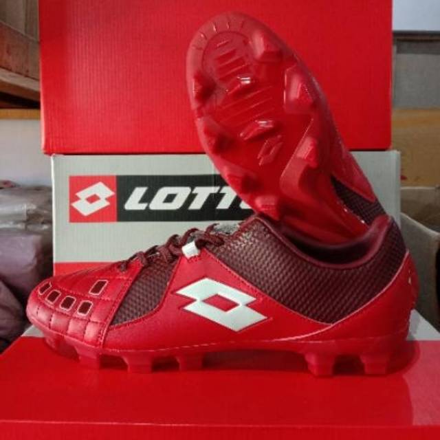 Sepatu Bola LOTTO Squadra FG Obral