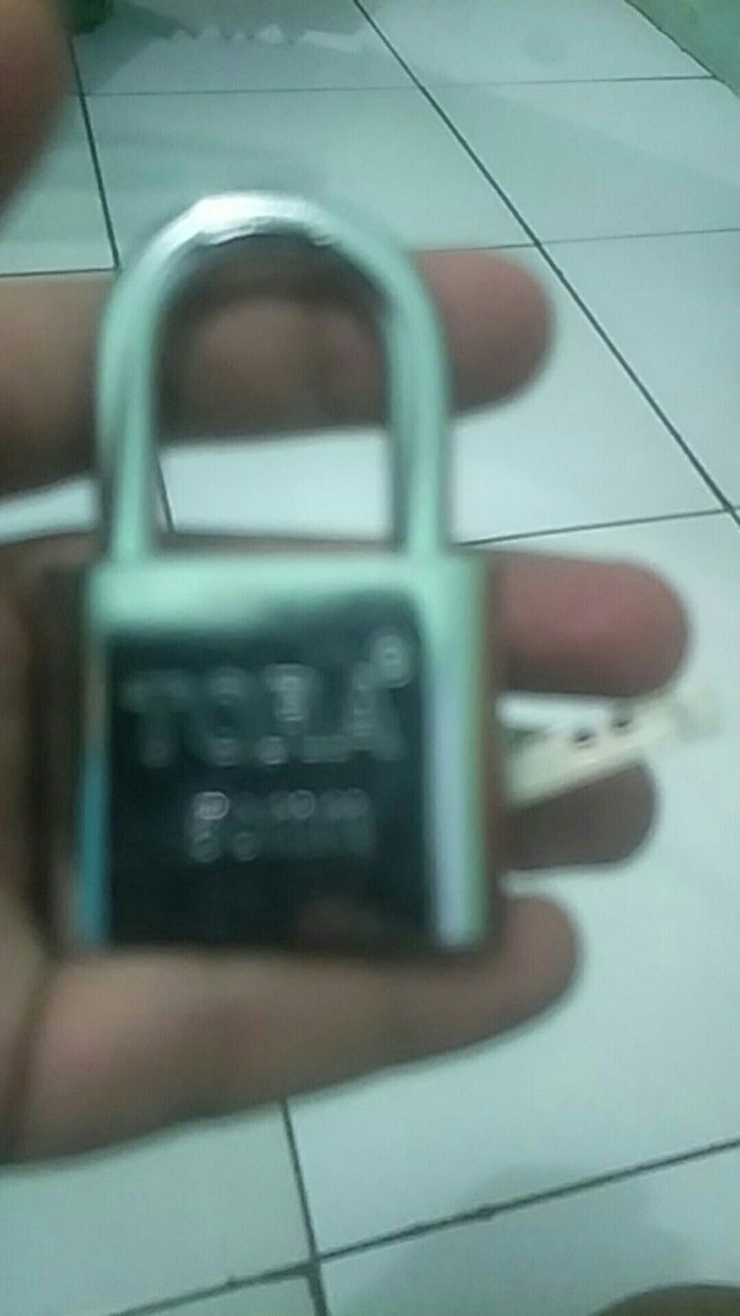 Tora Gembok Leher Pendek / Gembok Pagar Rumah Anti Maling.