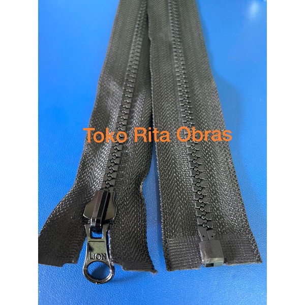 Resleting jaket lion plastik 70cm/28'' hitam putih