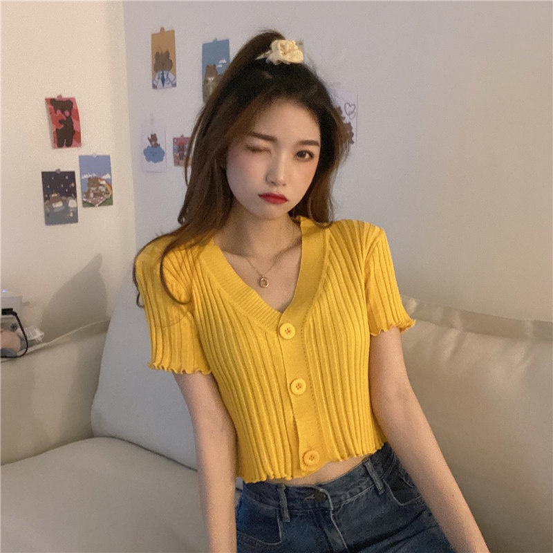 JOANA Crop Top Botton Rajut Korean// kriwil crop //kardigan cro// rajut murah