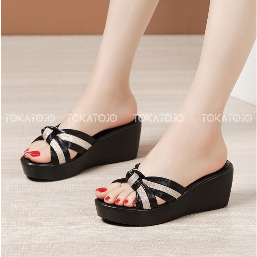 Sandal wanita kekinian 2022 terbaru Sandal wedges wanita new fashion korea 5 cm Sandal silang jambul terbaru