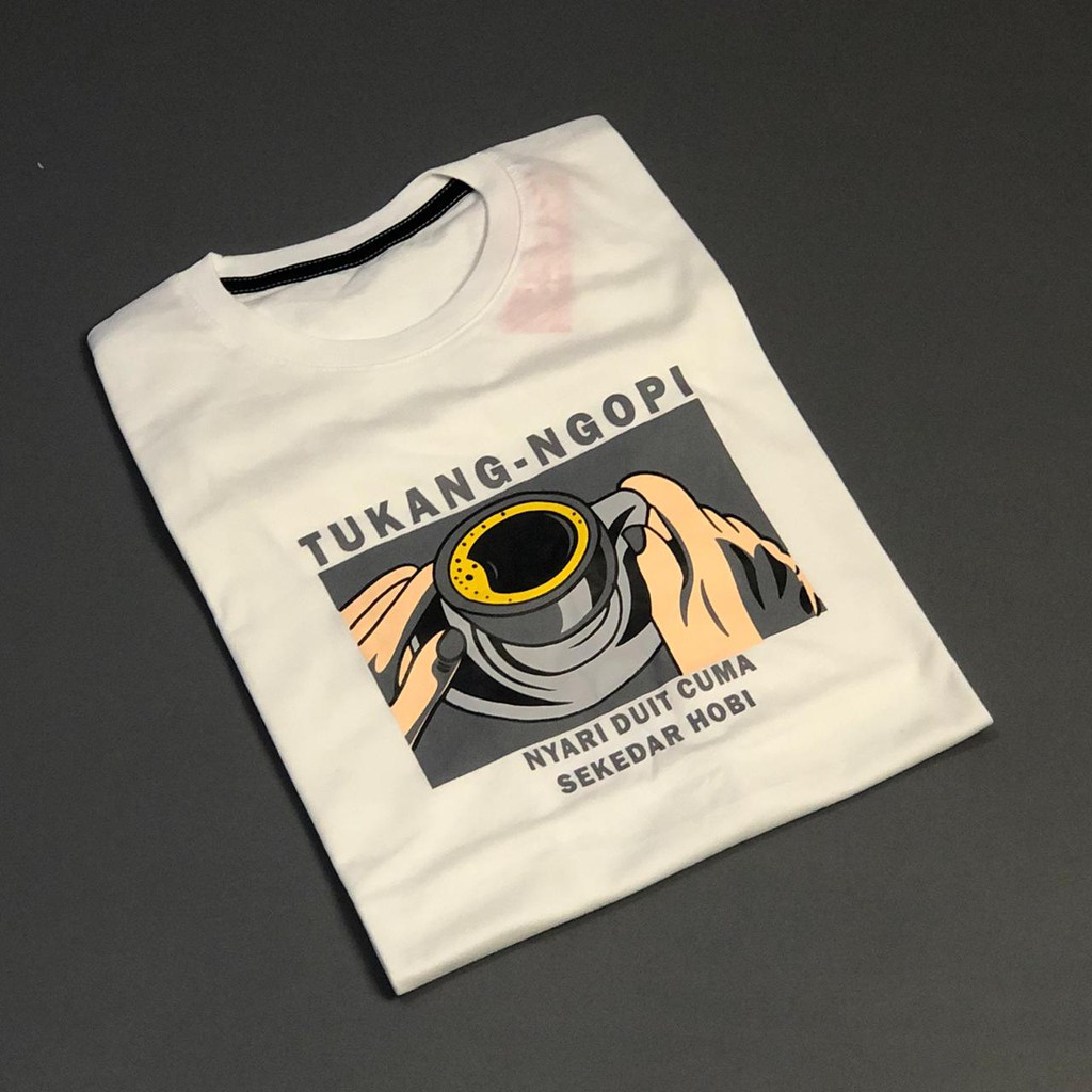 Kaos Baju Tukang Ngopi Kopi Hitam Santai Distro Cotton Combed Pria