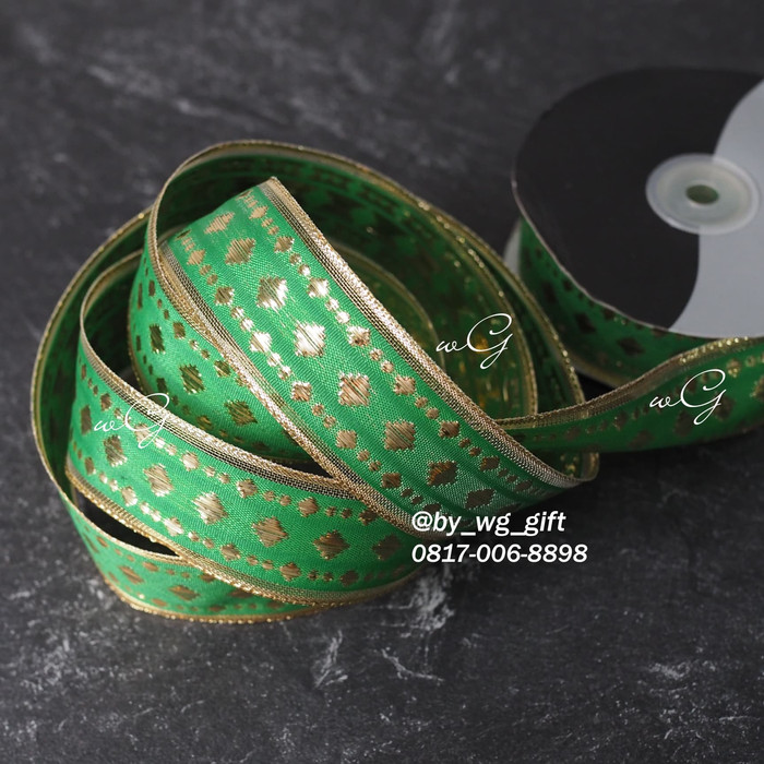 

Pita Hijau Gold Wajik; Lebar 3.8 cm; Panjang 25 yards