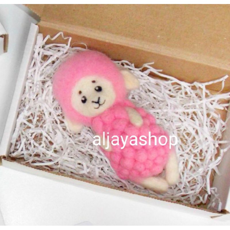 

Kertas suwir / kertas serut / paper shredder / kertas sumpel /kertas potong/keras kado/kertas percah