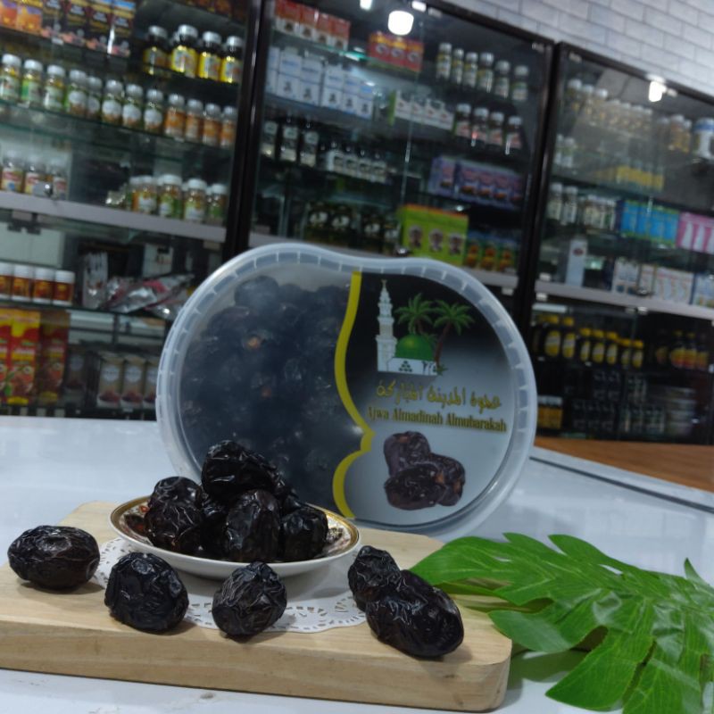 

Kurma Ajwa Madinah Organik 1kg