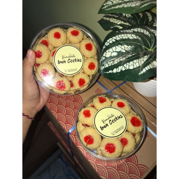 

Kue kering tumprint strawberry 500 grm