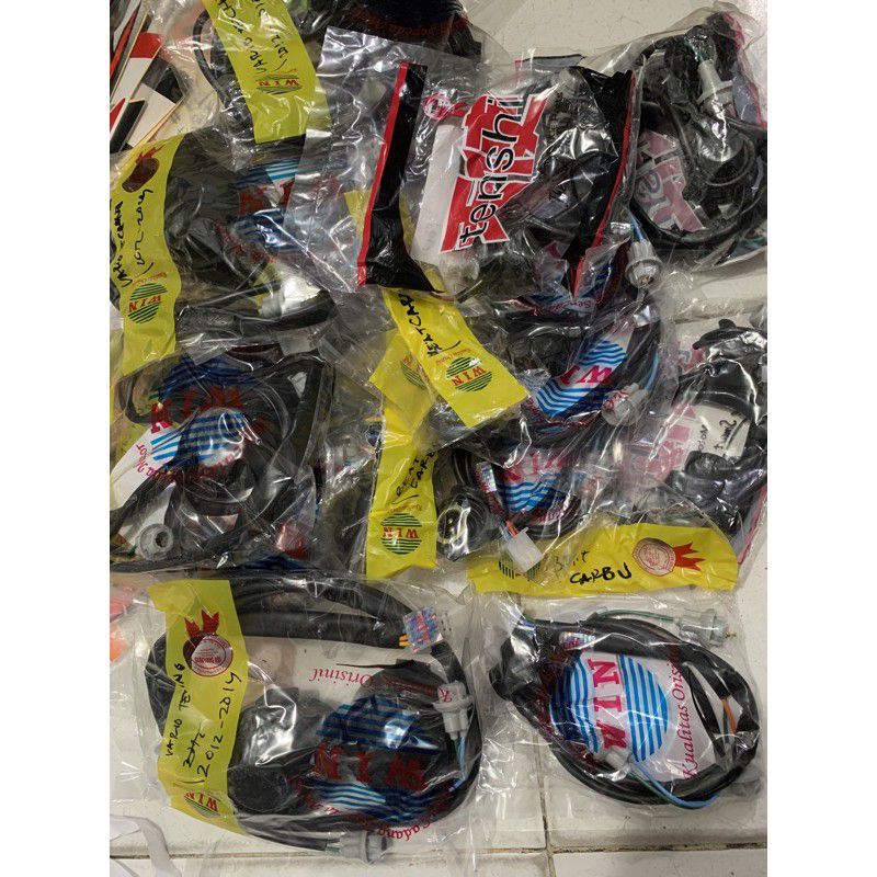 COB LAMPU DEPAN / FITTING SOKET LAMPU DEPAN BEAT KARBU, BEAT FI, BEAT ESP/ ECO/ STREET