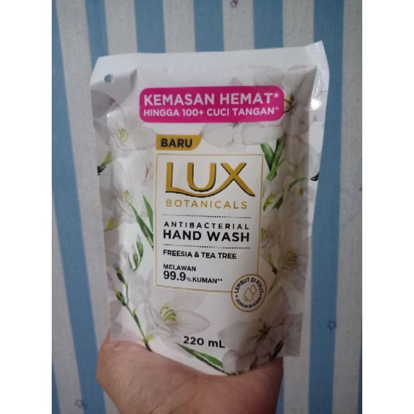 Lux hand wash refil 220ml