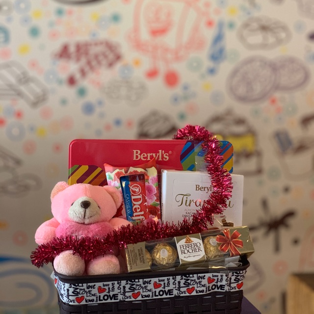 

Hadiah Coklat Valentine 300k