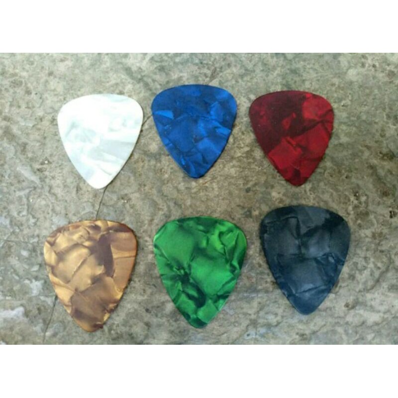 pick gitar celluloid | pick gitar kerang 024