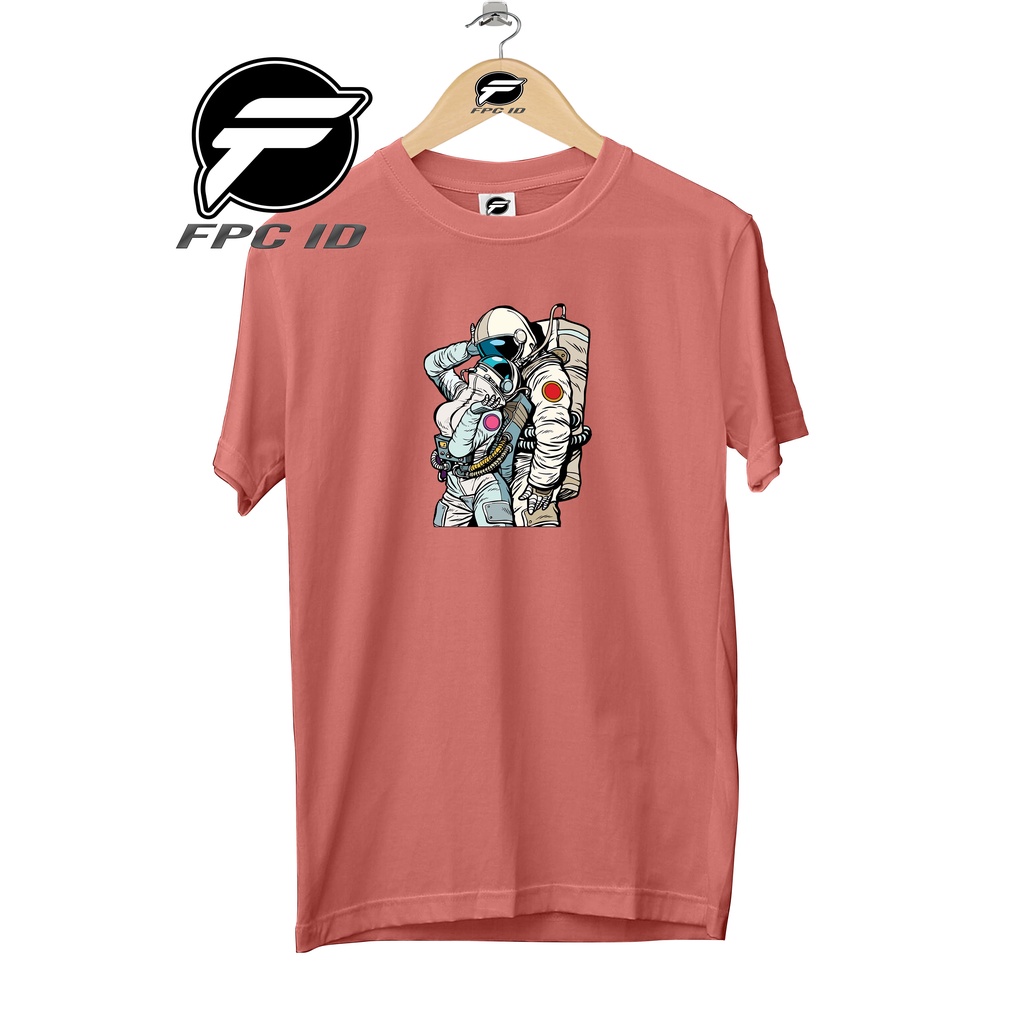 Kaos Astronot In Love Cotton Combed 30s Pakaian Distro Pilihan Favorit Fpc Id