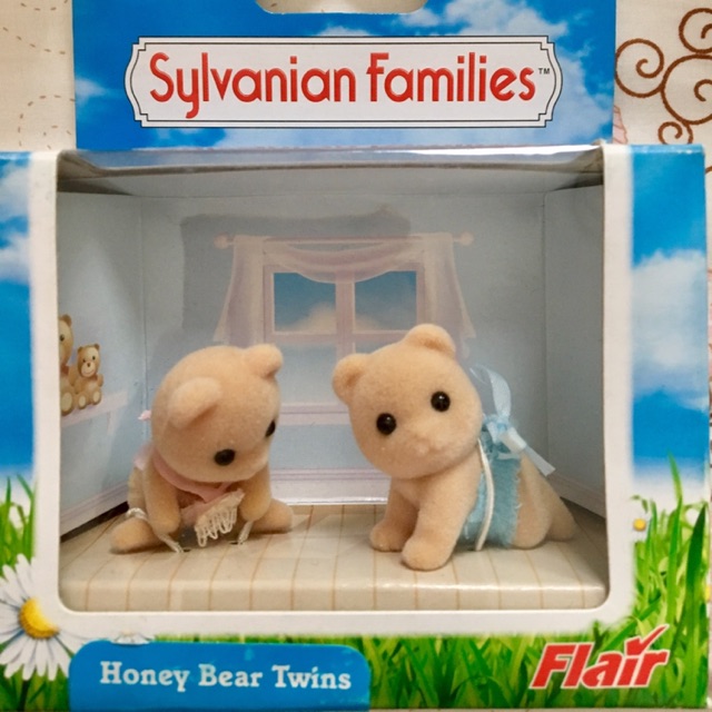 SALE Sylvanian families Honey bear twins set