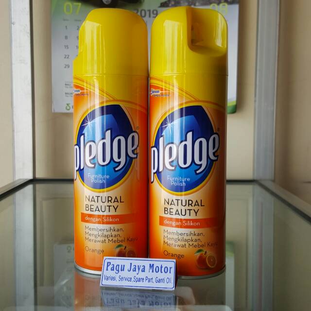 pledge spray pengkilap body motor mobil dan mebel kayu