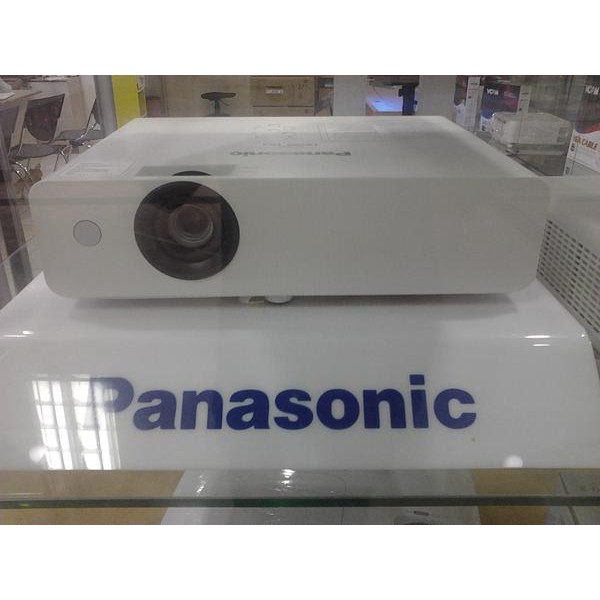 Panasonic PT-LB385 Projector panasonic PTLB385