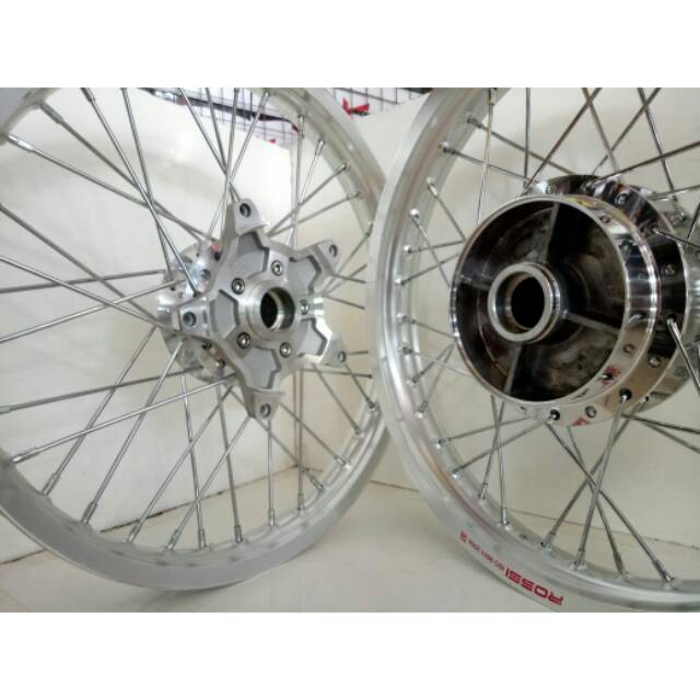 Paketan velg jari jari ring 17 motor cbr 150 old n new
