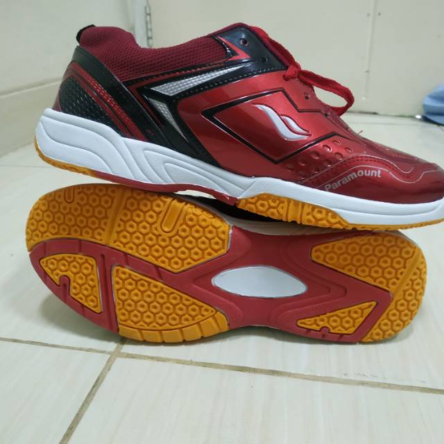 SEPATU JAMES PARAMOUNT