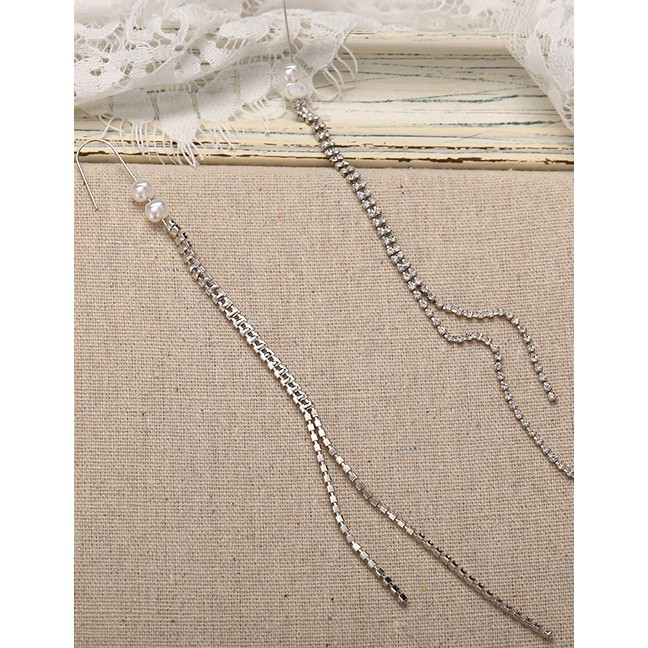 LRC Anting Gantung Fashion Silver Inlaid Pearl Full Tassel Ear Line F76952