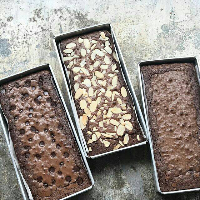 

Klasik Chocolate Fudge Brownie