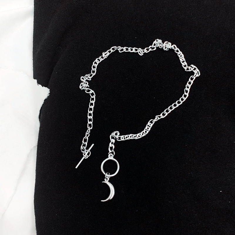 Kalung Rantai Liontin Bulan Sabit Bahan Stainless Steel Ala Korea Untuk Wanita 210825