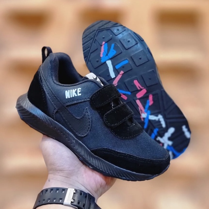 SEPATU ANAK SEKOLAH NIKEE TABUNG PEREKAT SIZE 33-37