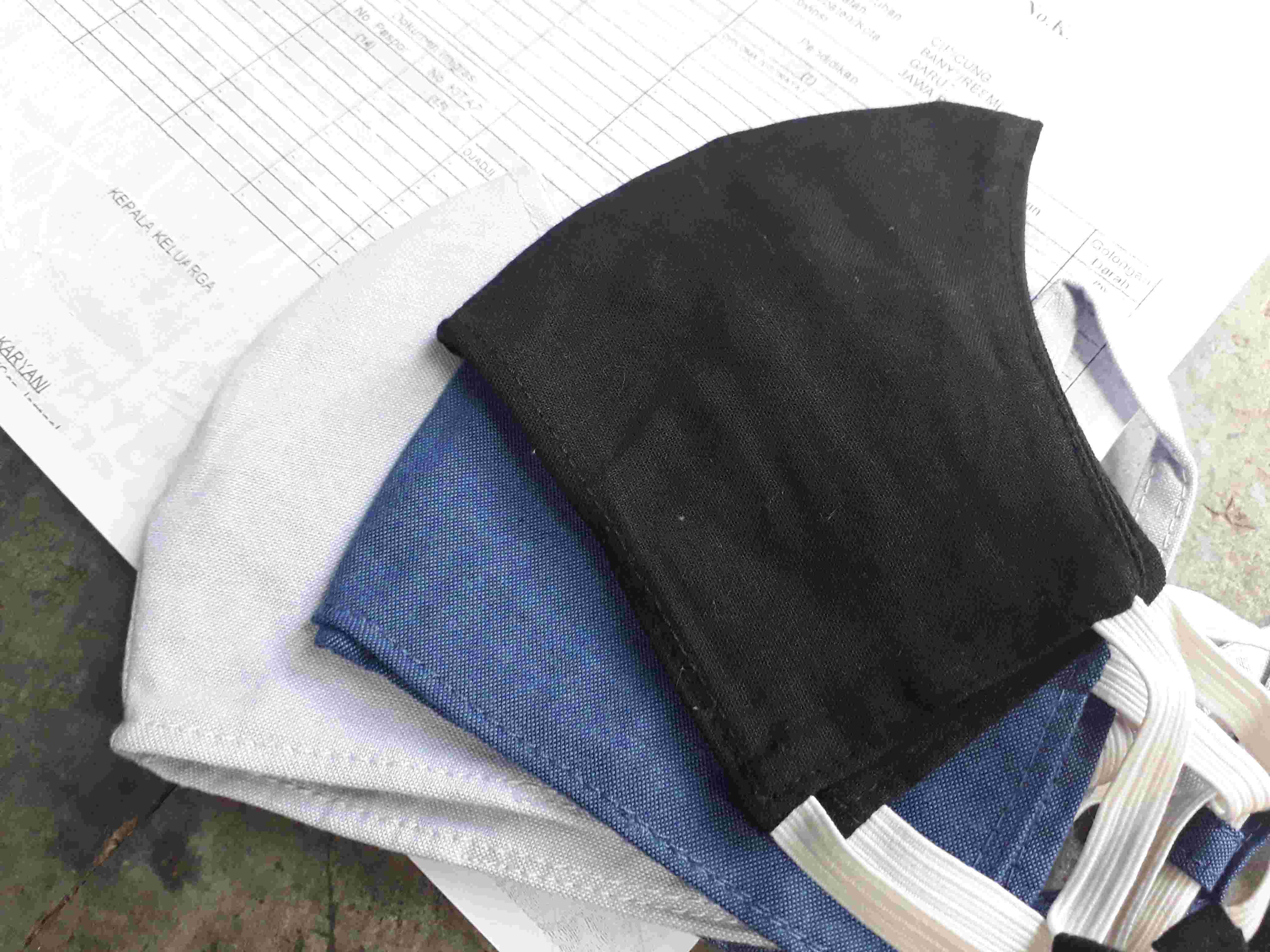 Azmeela Masker 1 Pack @ 3 Pcs (ada Tempat Tissue)