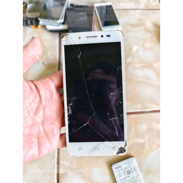 Andromax L minus lcd