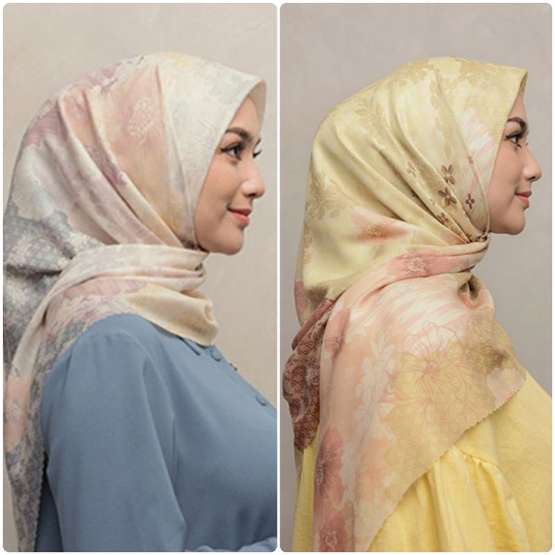 Ulos scarf wearing klamby