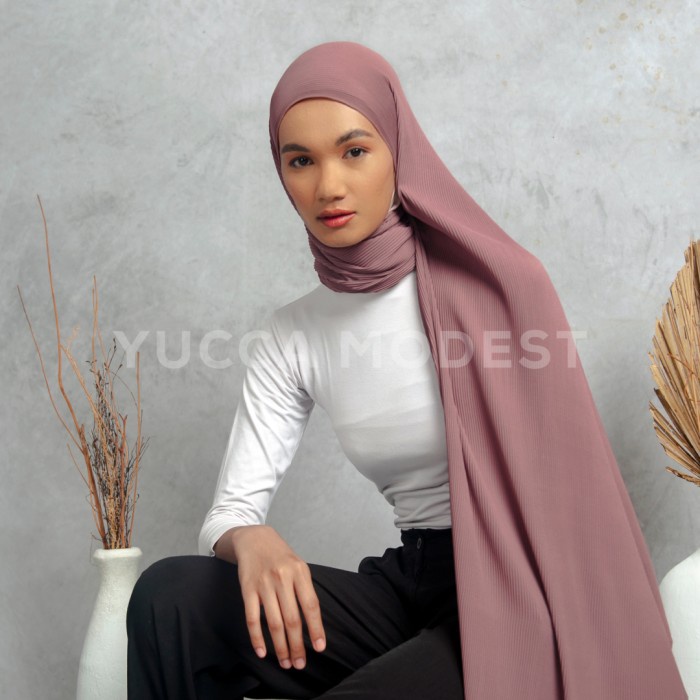 PASHMINA- HIJAB PASHMINA PLISKET CREPE PREMIUM HAWA 1.0 BURGUNDY - YUCCA MODEST -PASHMINA.