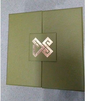 Kotak box magnet untuk mukena muri