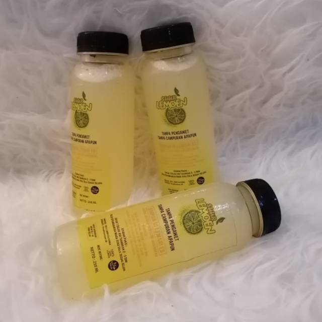 

Sari lemon 100% , tanpa campuran apapun dan tanpa pengawet.