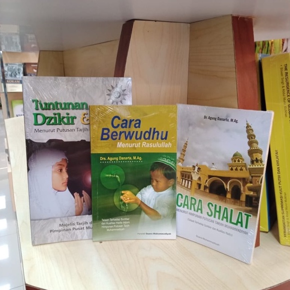 PAKET 3 BUKU / Cara Sholat, Wudhu dan Dzikir Menurut Muhammadiyah