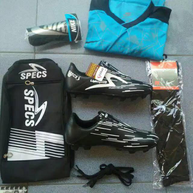 Sepatu bola komplit bonus jersey specs original paket komplit sepatu specs light speed infinity ori
