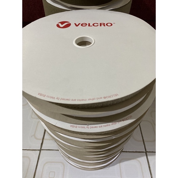 Velcro merk real velcro brand bagian halus nya saja- warna cayote ykk lebar 2.5 cm - hook and loop premium per 1 Meteran