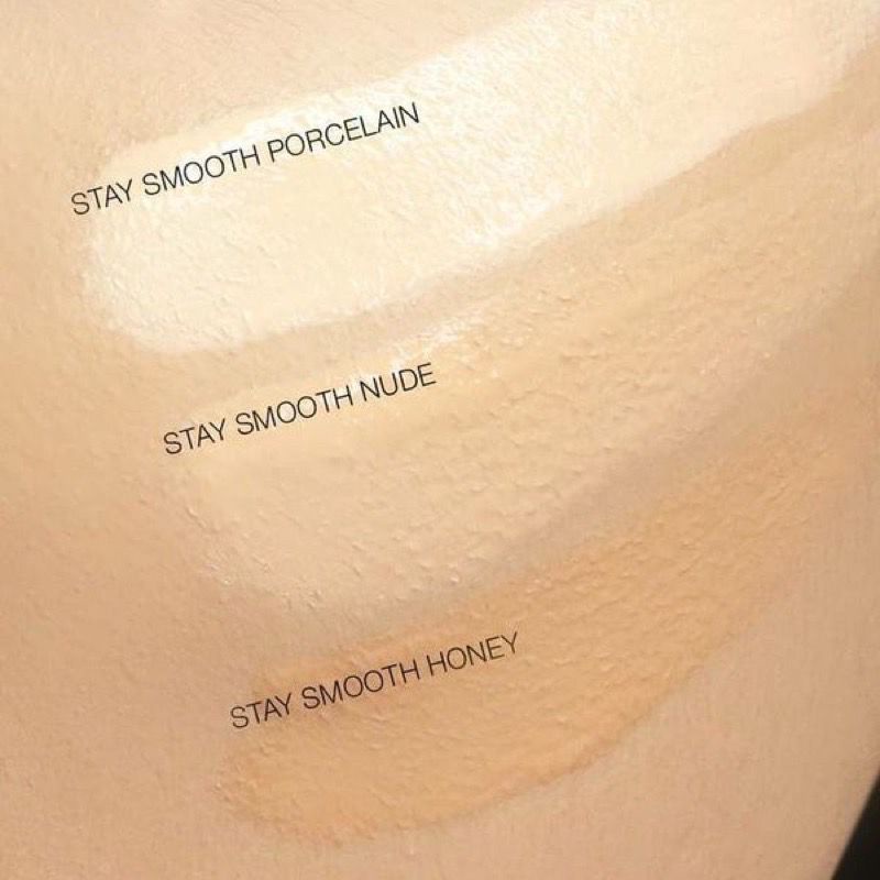 La Tulipe Stay Smooth Liquid Foundation