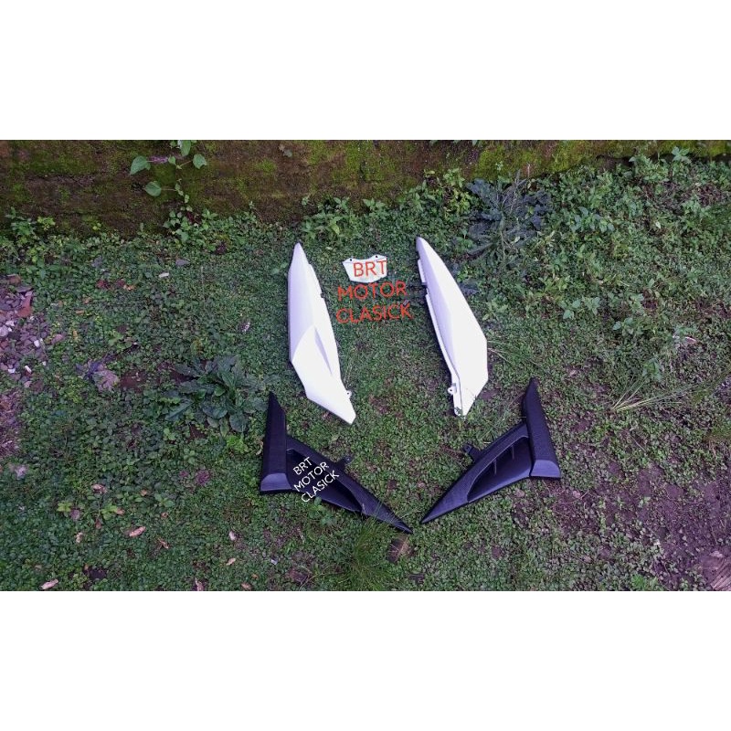 cover bodi belakang vixion murah bodi samping vixion  set box aki old warna putih