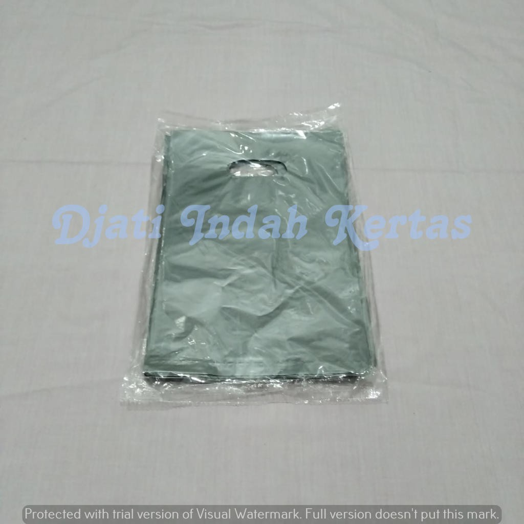 

TERBAGUS!!! Tas Olshop Plastik Pond Oval Polos Warna Silver Uk. 20 x 30