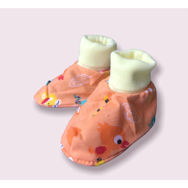 Baby shoes prewalker kaos kaki sepatu kain sarung kaki bayi baru lahir laki laki perempuan 0 3 bulan