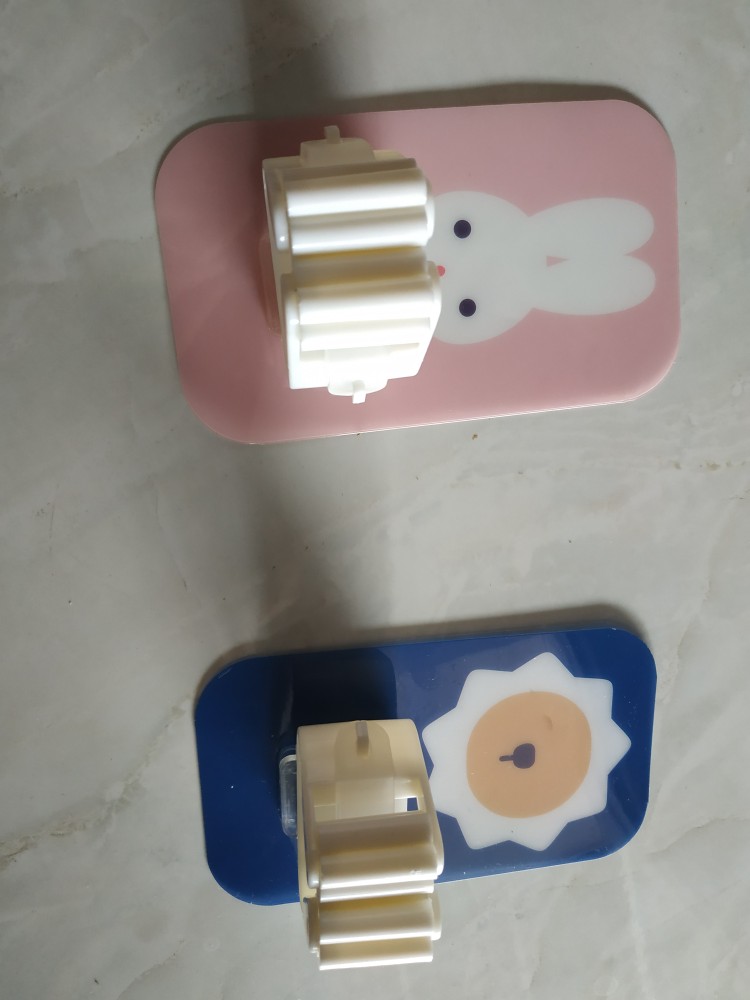 Gantungan Sapu & Pel Gambar Karakter Lucu Tempel Pengait Gagang Tanpa Paku Bor Mop Holder Hook