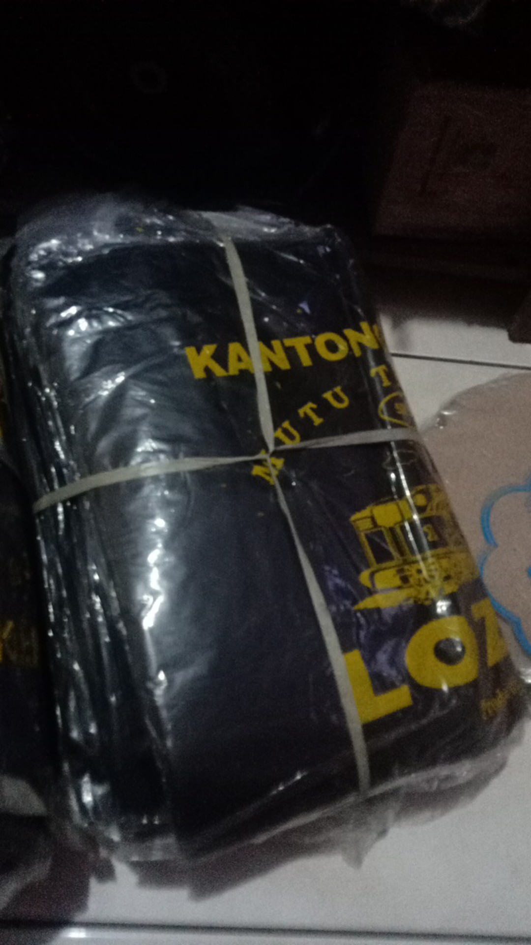 Kantong Plastik Hd Lozo Hitam Uk 17-40